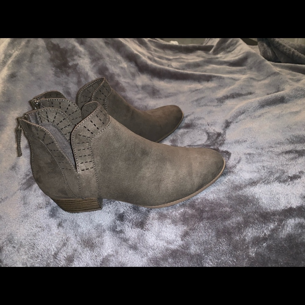 Arizona ankle boots